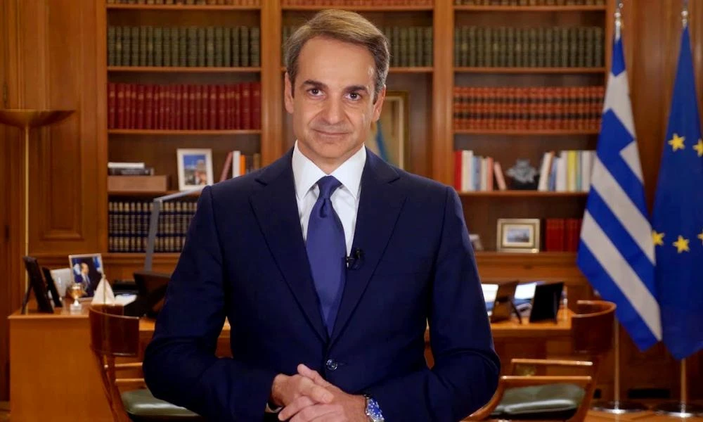 Μητσοτάκης: "Αύξηση κατώτατου μισθού από 1η Απριλίου 2023"